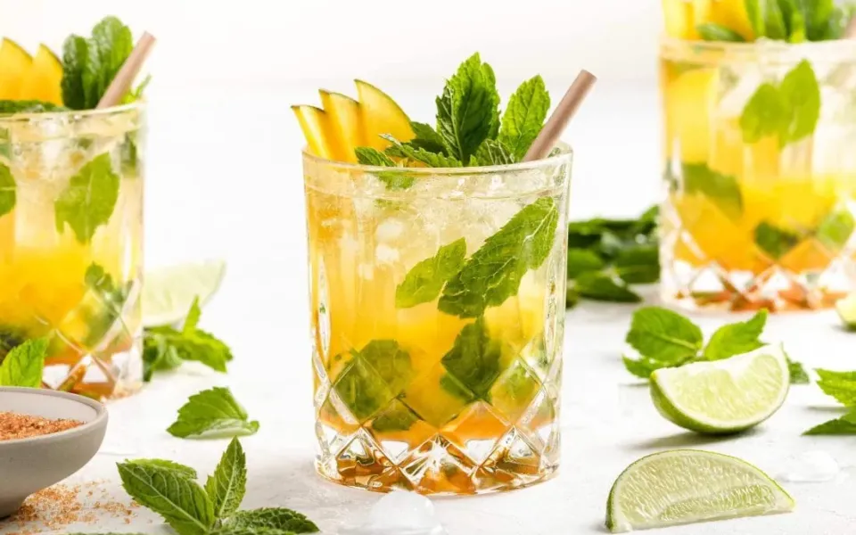 Mangojito mit Ellyfit Fitnessdrink